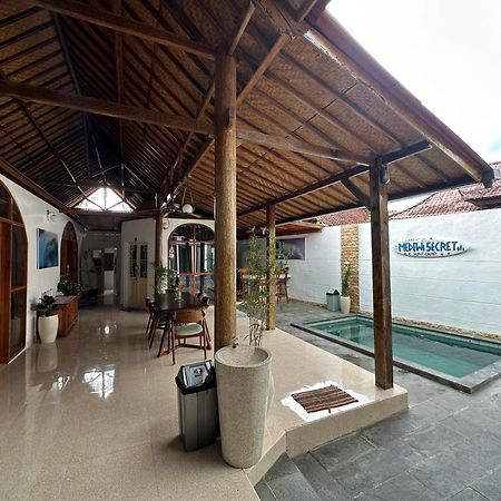 Hotel Medewi Secret SurfCamp Pulukan Exterior foto