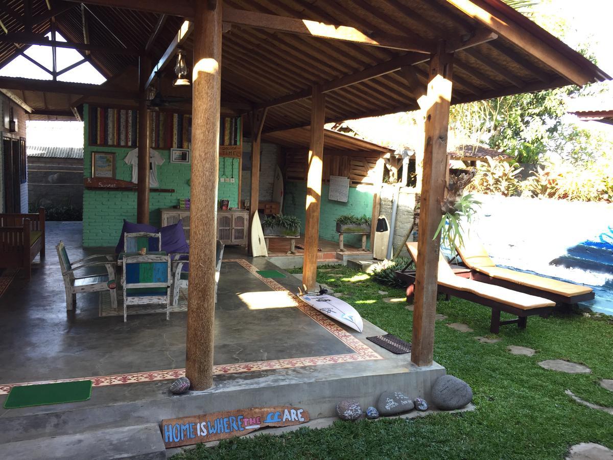 Hotel Medewi Secret SurfCamp Pulukan Exterior foto